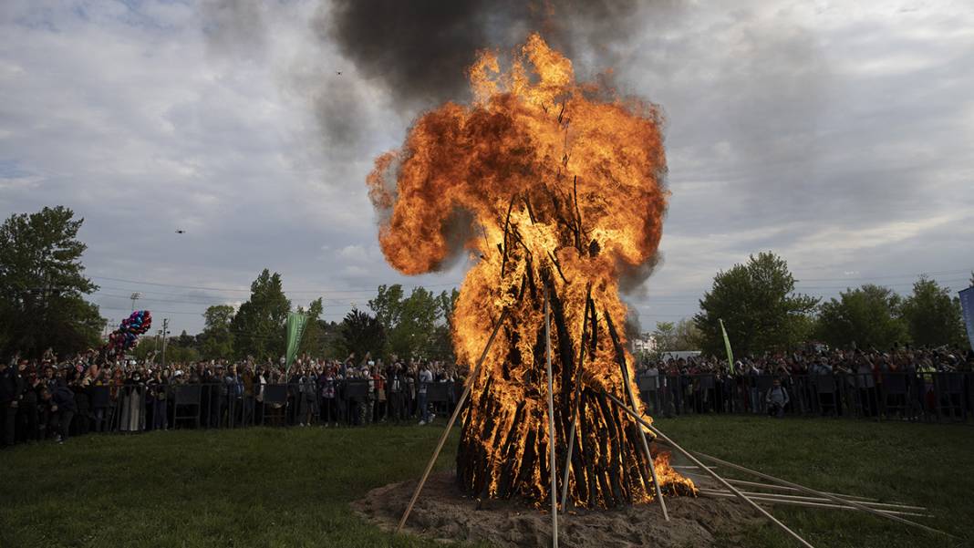 On binlerce kişi akın etti: Edirne'de kakava ateşi 4