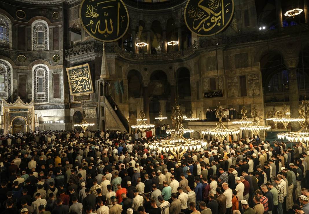 Ayasofya'da Fetih Suresi okundu 1