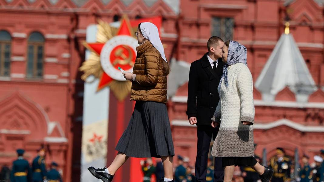 Putin'den dünyaya 'nükleer' gözdağı: Kıyamet uçağını da havalandırdı 4