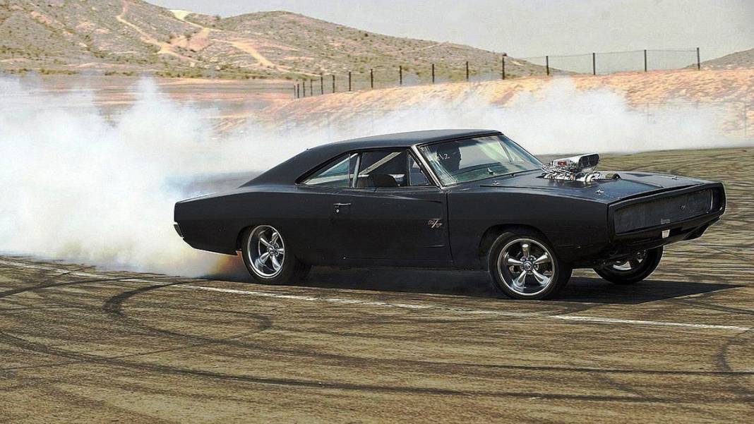 Bu otomobillerin gerçek olduğunu biliyor muydunuz? İşte filmlerde kullanılan En ünlü 15 otomobil 11