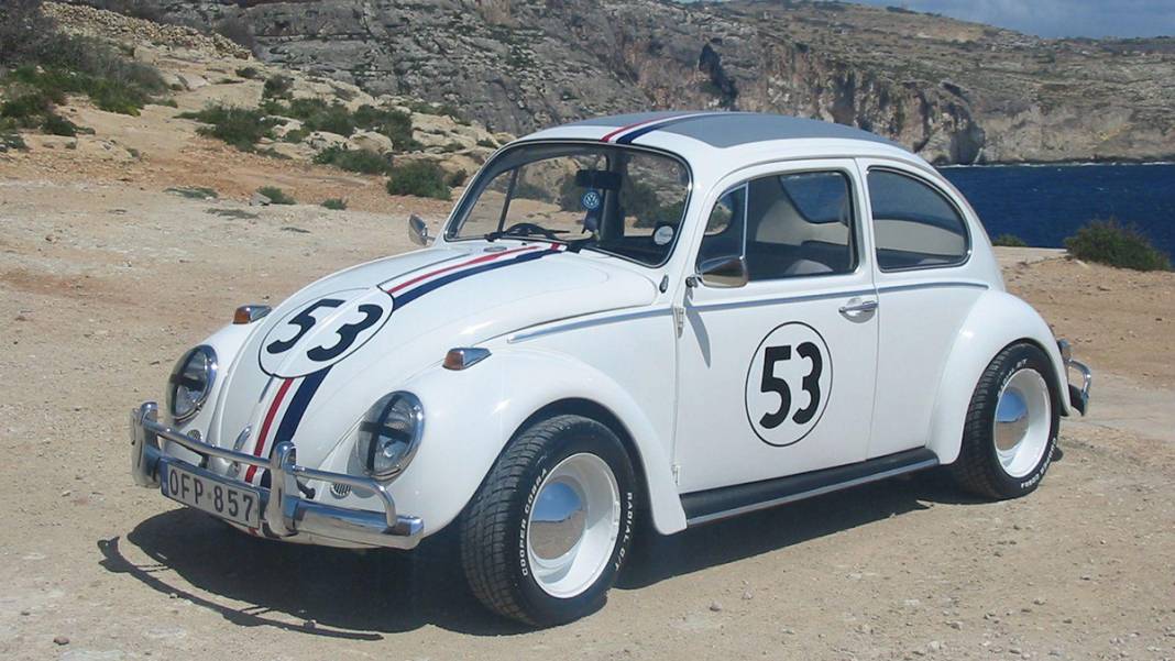 Bu otomobillerin gerçek olduğunu biliyor muydunuz? İşte filmlerde kullanılan En ünlü 15 otomobil 5