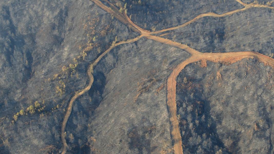 Dünyanın en büyük helikopterlerinden Mi26 Marmaris'te: 2,5 saat havada kalıp 100 ton su attı 4