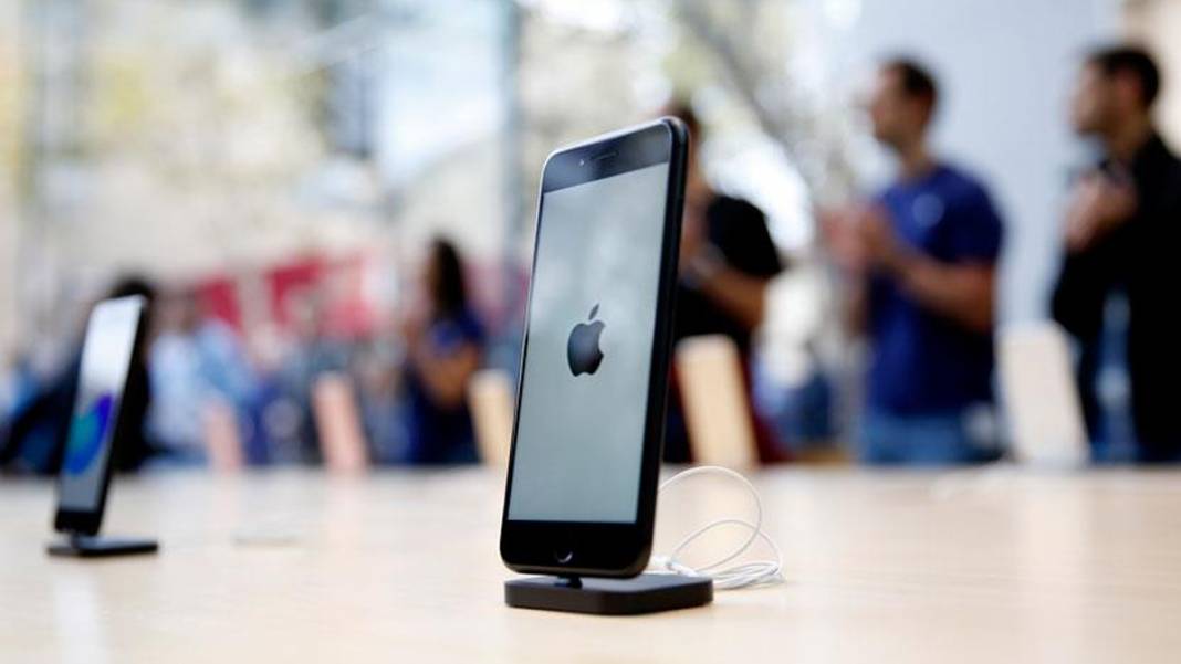 iPhone İsteyenler Müjde! 'Apple Türkiye'ye Özel iPhone Üretecek' 8