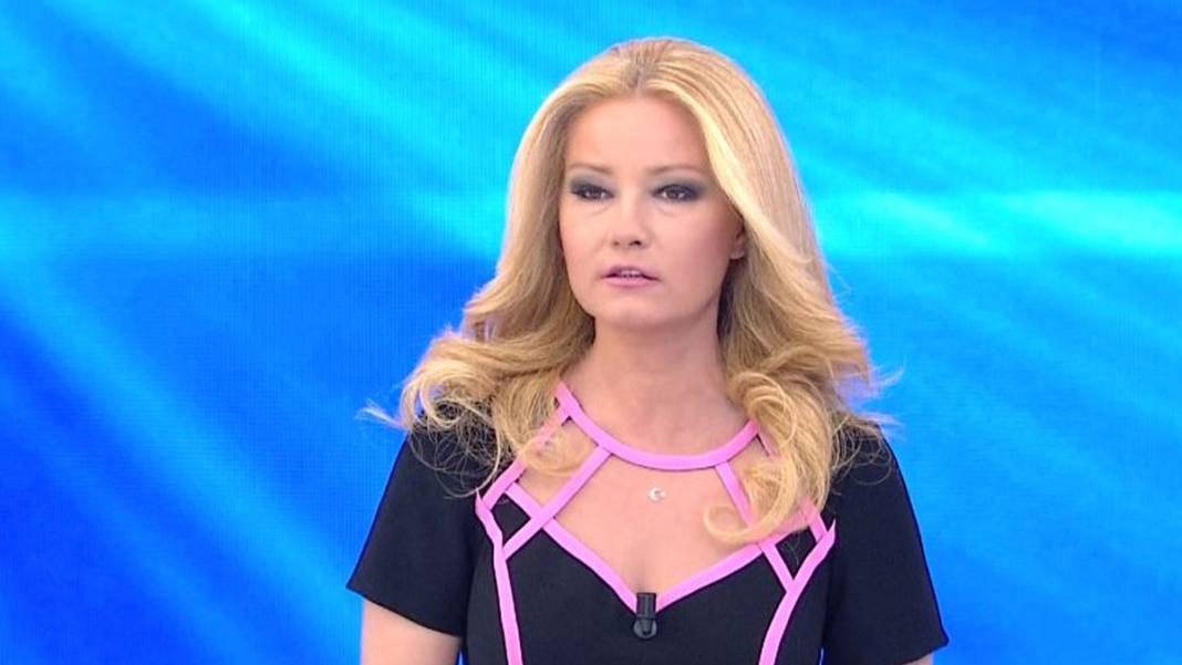 Müge Anlı'dan pantolon itirafı! Bakın neden elbise giyiyor? 4