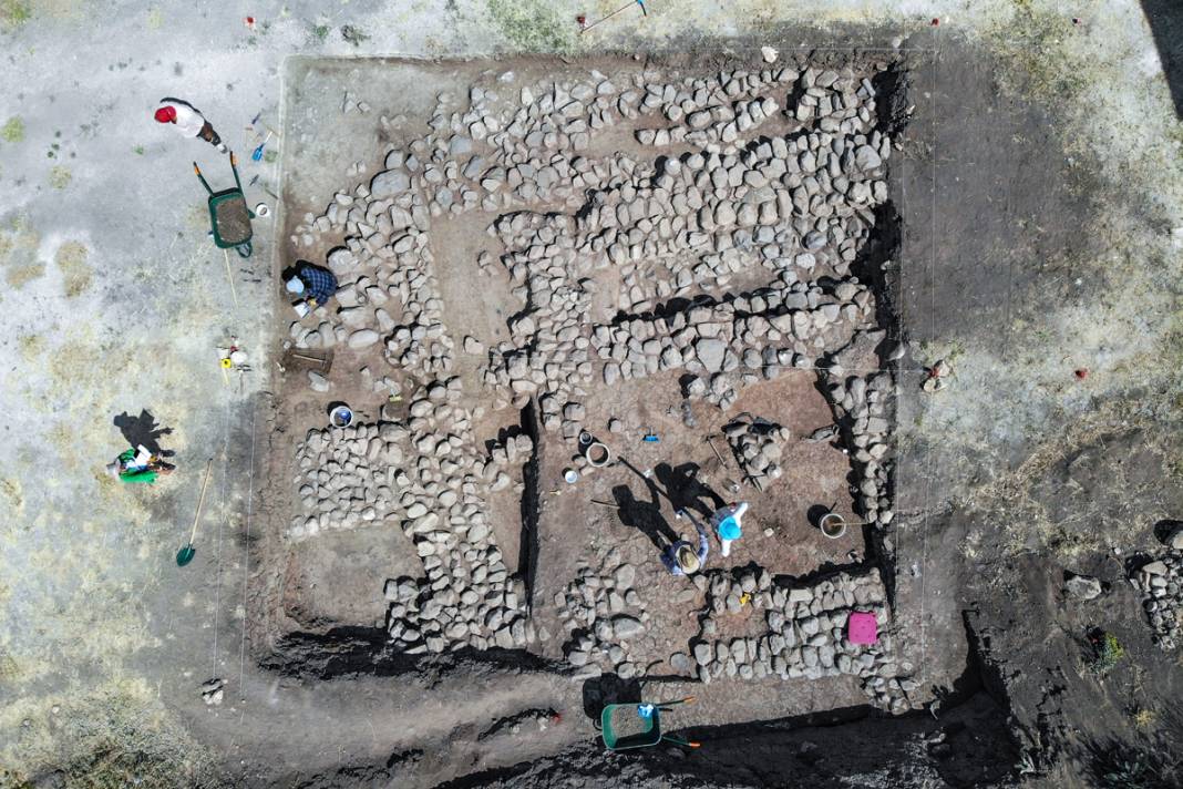 Tunceli'deki kazılarda heyecanlandıran keşif: Anıtsal yapı olabilir 16