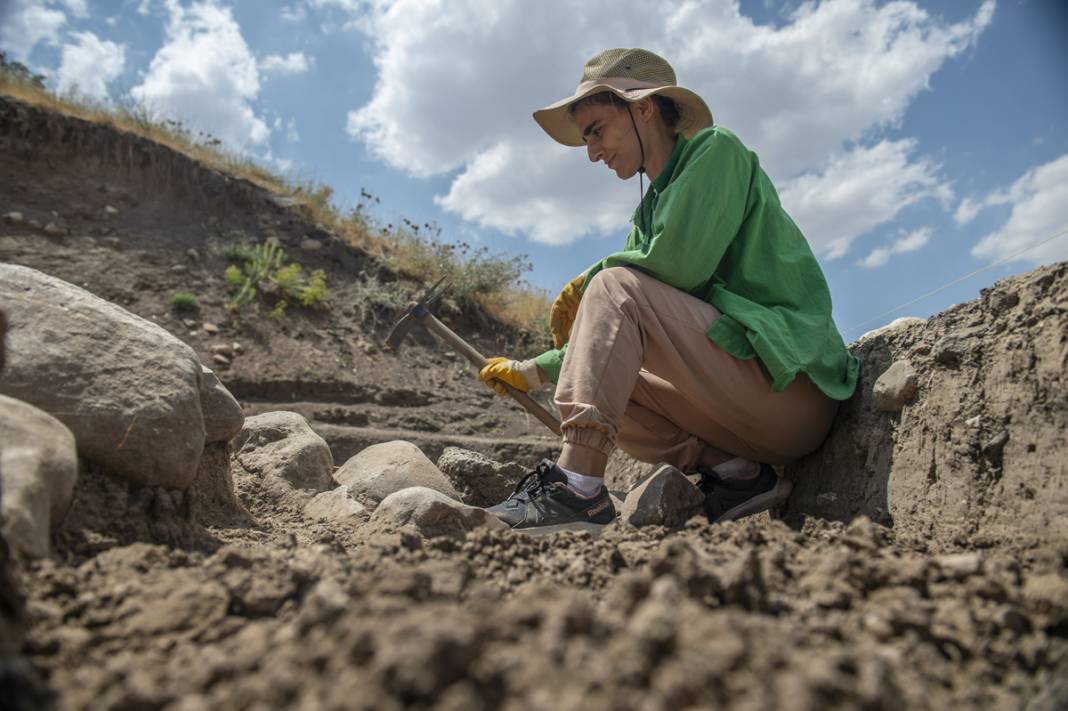Tunceli'deki kazılarda heyecanlandıran keşif: Anıtsal yapı olabilir 20