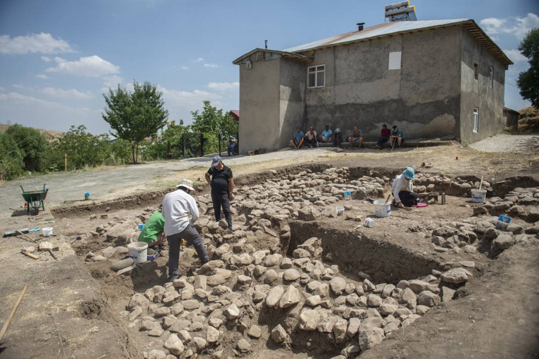 Tunceli'deki kazılarda heyecanlandıran keşif: Anıtsal yapı olabilir 19