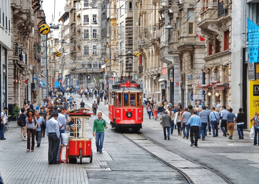 TÜİK ilçe ilçe İstanbul'da yaşayanların nereli olduğunu açıkladı: Sahillerde İstanbullu ve Giresunlular yaşıyor 7