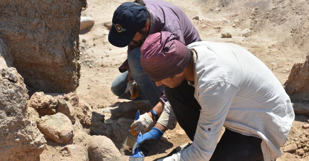 İzmir'de heyecanlandıran keşif: Dünyanın en eski parmak izi 6