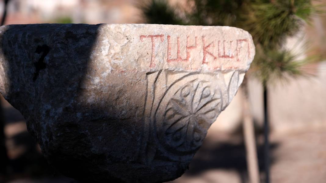 Antik kazıda ''Türk'' ibaresi yer alan yazıt bulundu 3