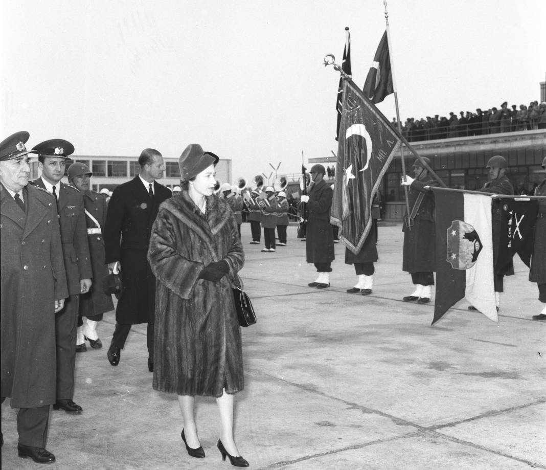 Kraliçe II. Elizabeth: Fotoğraflarla bir hayat 16