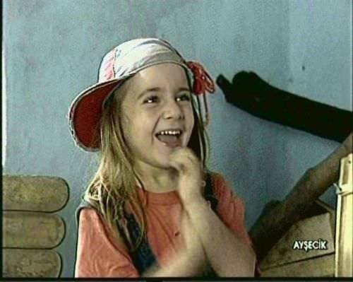 7 yaşında şöhreti yakalamıştı! Can Ayşecik'in son hali gündeme bomba gibi düştü: Ecem Kanun güzelliğiyle mest ediyor 4