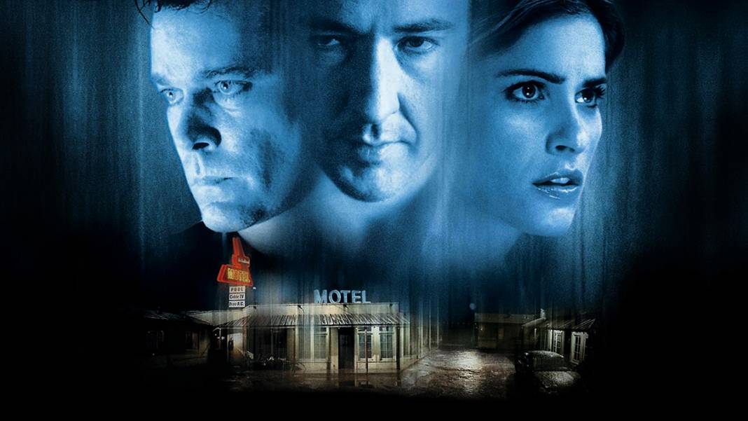 Bu filmlerde zaman algınızı kaybedeceksiniz! Karmaşıklıkları ile beyninizi zorlayacak En iyi 26 film 9