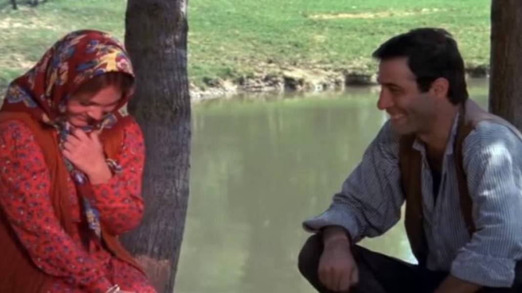 Şark Bülbül'ünün utangaç güzeliydi! Yıllar ona da acımasız davrandı: 67 yaşındaki usta oyuncunun son hali ağızları açık bıraktı 3