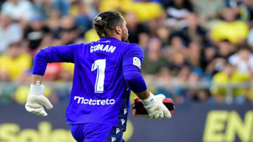 Barcelona maçında korku dolu anlar! Oyun yarıda kaldı, herkes soyunma odasına gönderildi: Tarihte görülmemiş olay 4