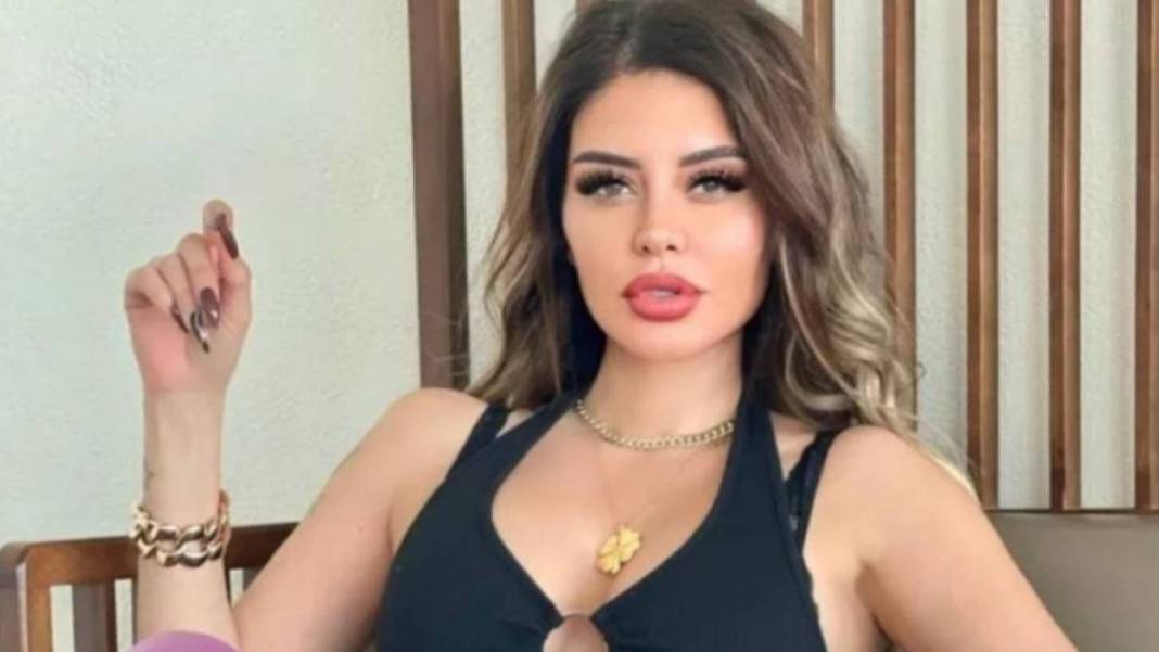 Şarkıcı Ebru Polat gündemden düşmüyor! Gören bir daha bakıyor: Bakın ne paylaşmış? 5