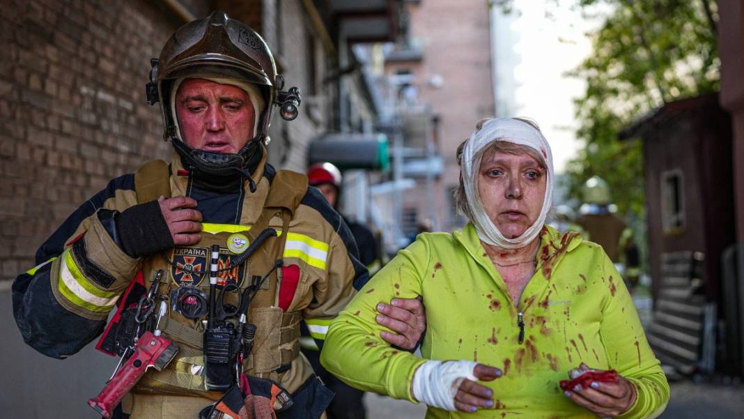 Füze saldırılarının ardından Ukrayna’da son durum: Ölü sayısı artıyor 1