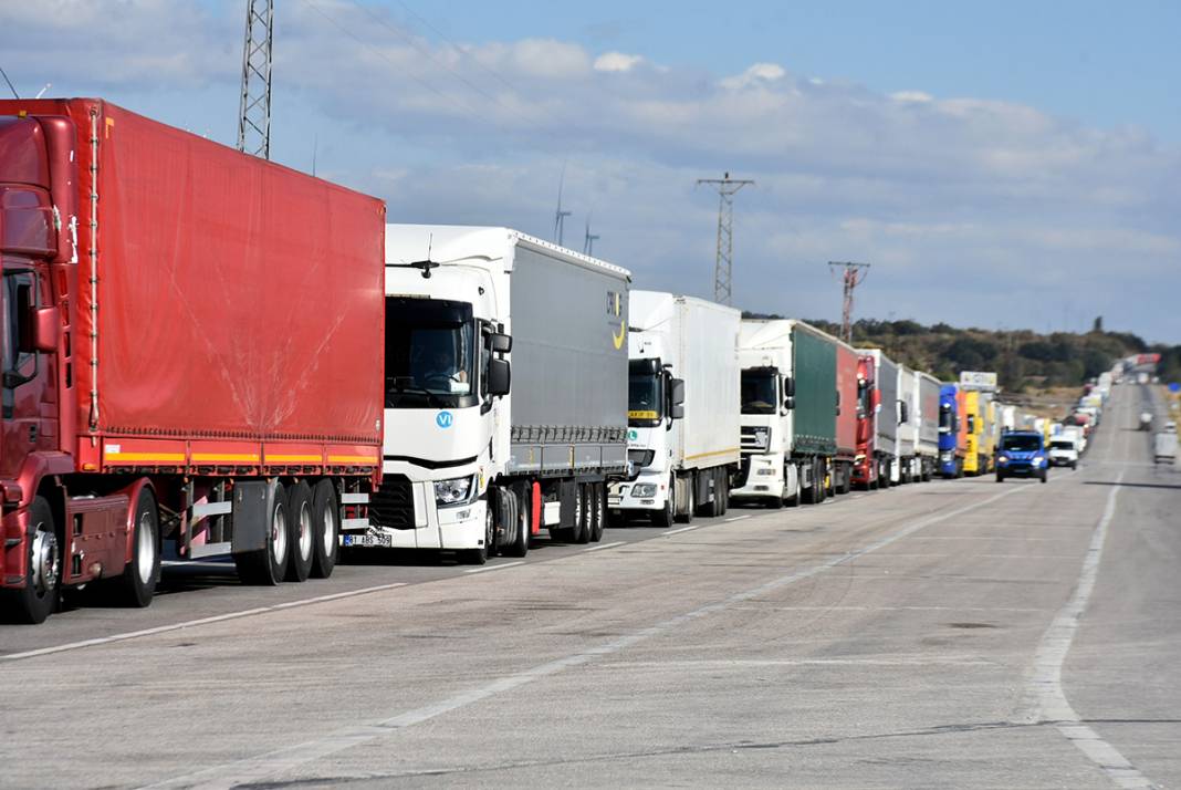 Hamzabeyli'de değişmeyen manzara: Bulgaristan çalışmıyor, biz sırada harap oluyoruz 2