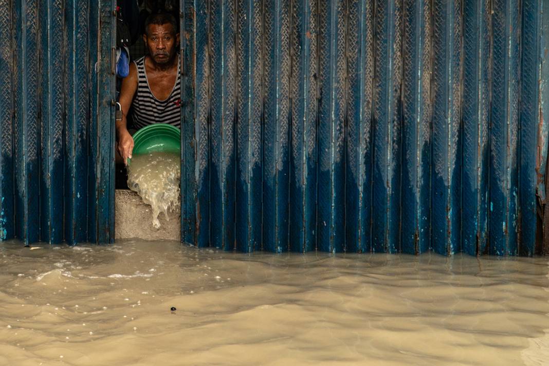 Filipinler'i vuran fırtınada can kaybı yükseliyor 2