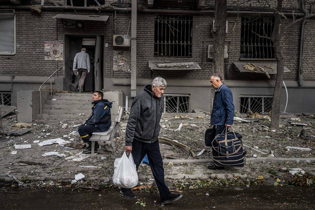 Füze saldırılarının ardından Ukrayna’da son durum: Ölü sayısı artıyor 13