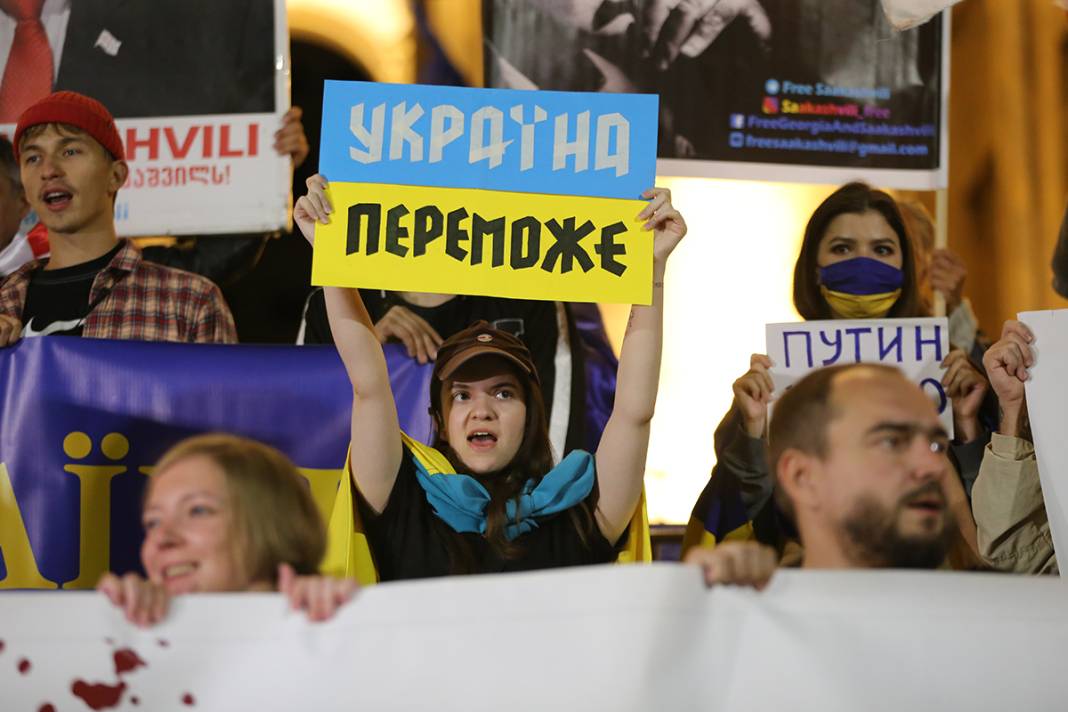 Füze saldırılarının ardından Ukrayna’da son durum: Ölü sayısı artıyor 17