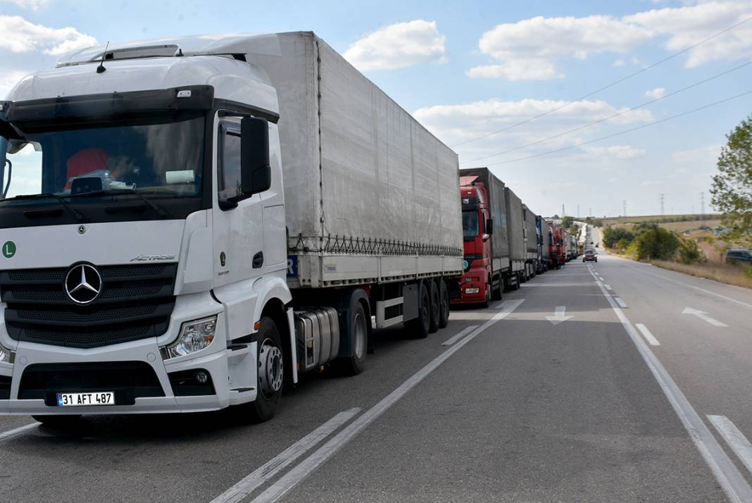 Hamzabeyli'de değişmeyen manzara: Bulgaristan çalışmıyor, biz sırada harap oluyoruz 6