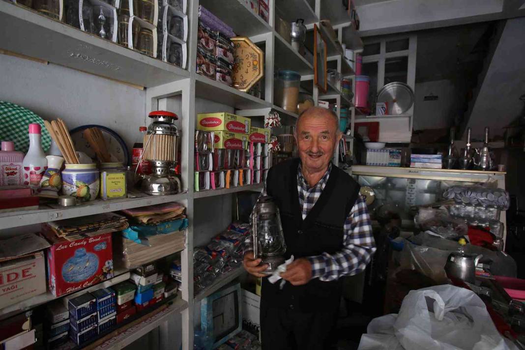 Müşteriler neye uğradığını şaşırıyor: Bu dükkanda 51 yıldır satış yapılmıyor 7
