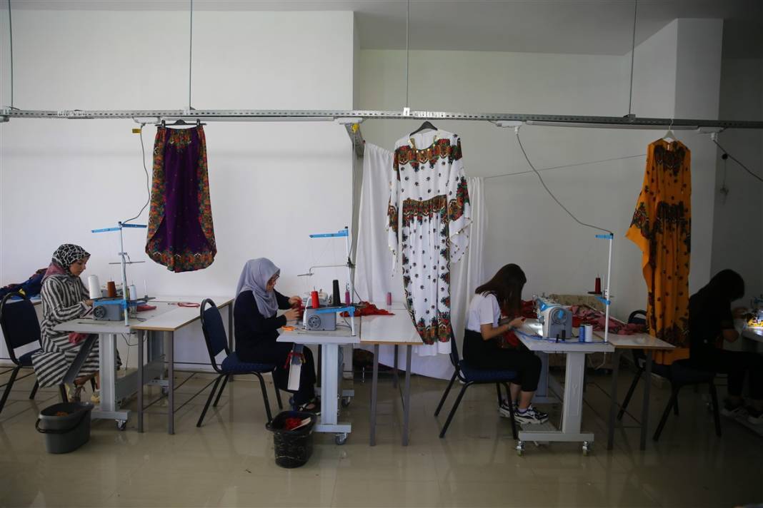 2 yıl önce başladı şimdi 5 ülkeye gönderiyor: Mezopotamya'nın asırlık giysileri dünyaya açıldı 18