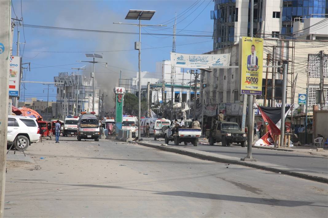 Vahşet bombaları Somali'yi vurdu! Dünyaya 'Doktorlarınızı gönderin' çağrısı 15