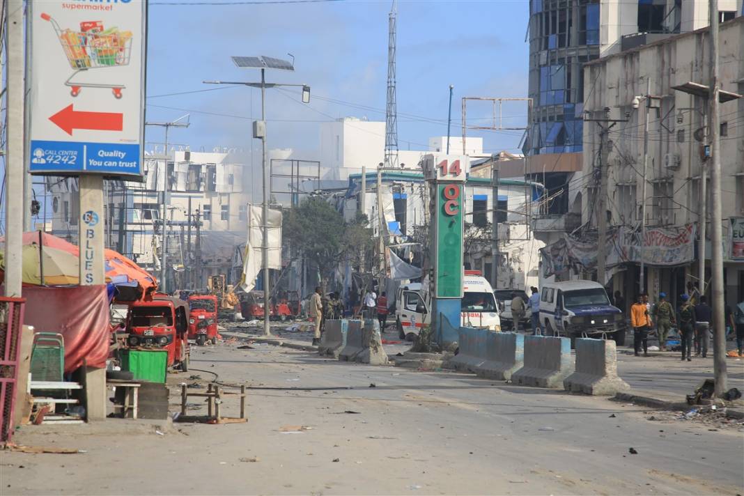 Vahşet bombaları Somali'yi vurdu! Dünyaya 'Doktorlarınızı gönderin' çağrısı 13