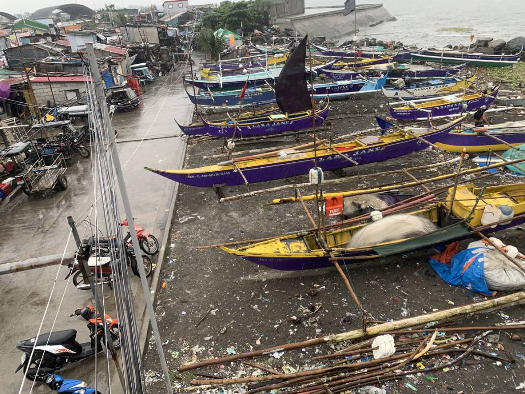 Filipinler'de 'Nalgae' kabusu! Ölü sayısı her geçen gün artıyor 7