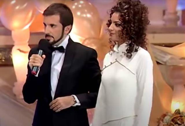 Dekolteli giyinsin diye zorlanmıştı... Popstar Özlem Güneş Osma'yı görenler şok oluyor! Görenler tanıyamıyor 4