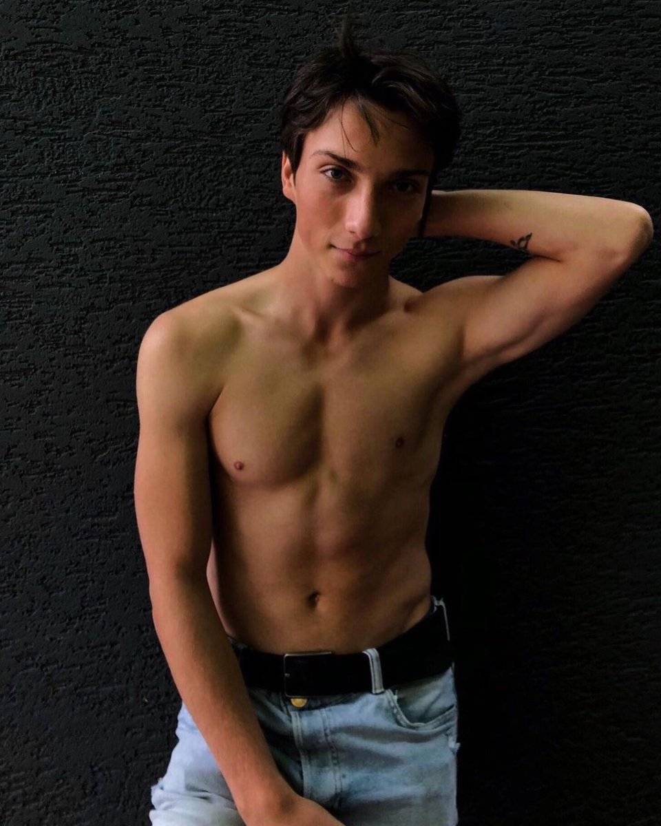 Çocuklar Duymasın'ın Beton Orçun'u öyle bir değişti ki... Son hali mankenlere taş çıkartıyor! Evrime kafa atmış 7