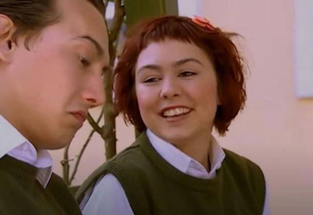 Acemi Cadı'nın kızıl saçlı Rüya'sıydı... İrem Erkaya'nın son halini görenler tanıyamıyor bile! Değişimiyle 'Yok Artık' dedirtti 4