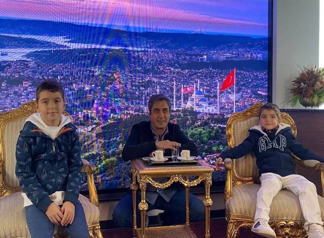 Necati Şaşmaz'ın oğullarını görenler şok oluyor! Herkes aynı detaya odaklandı: Yeni Polat Alemdar'lar mı yetişiyor? 4