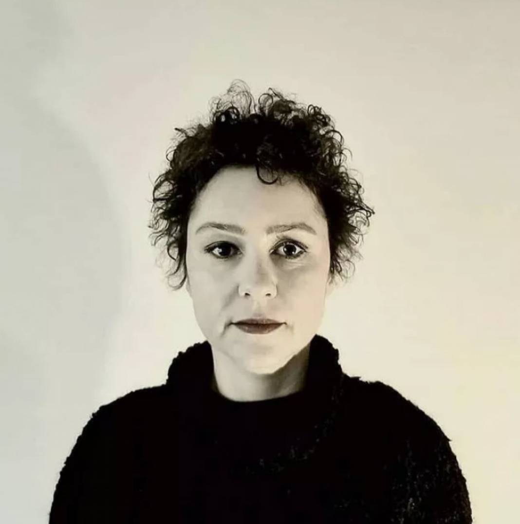 Acemi Cadı'nın kızıl saçlı Rüya'sıydı... İrem Erkaya'nın son halini görenler tanıyamıyor bile! Değişimiyle 'Yok Artık' dedirtti 7