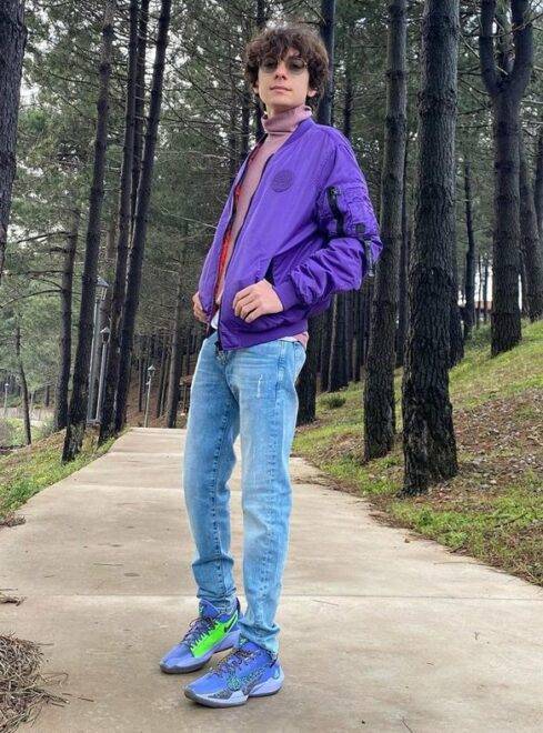 Öyle Bir Geçer Zaman Ki'nin küçük Osman'ıydı... Emir Berke Zincidi'nin son hali ağızları açık bıraktı! Yaşlanmışız... 6