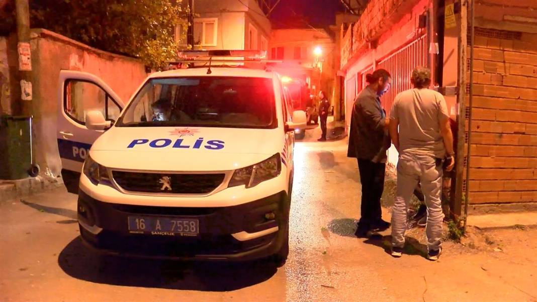 Tekme tokat dövüp zincirle direğe bağladılar 4