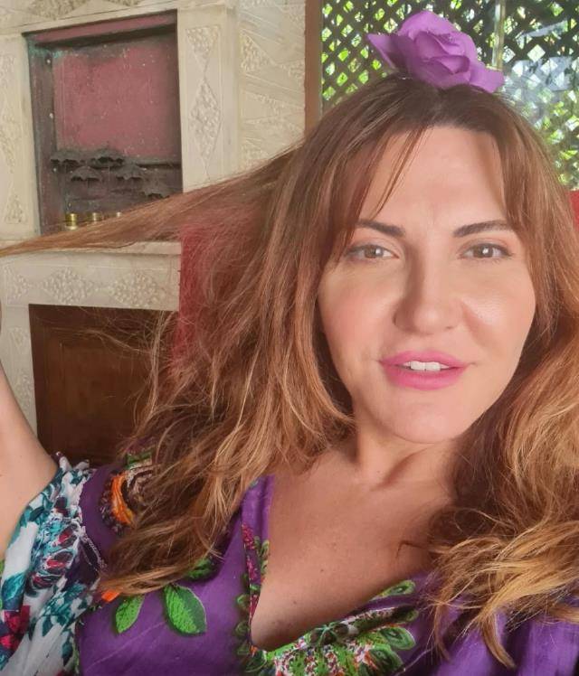 Bir dönemin en ünlü haber spikeriydi... Şule Zeybek'in son halini görenler şok oluyor! Ne oldu sana böyle? 4