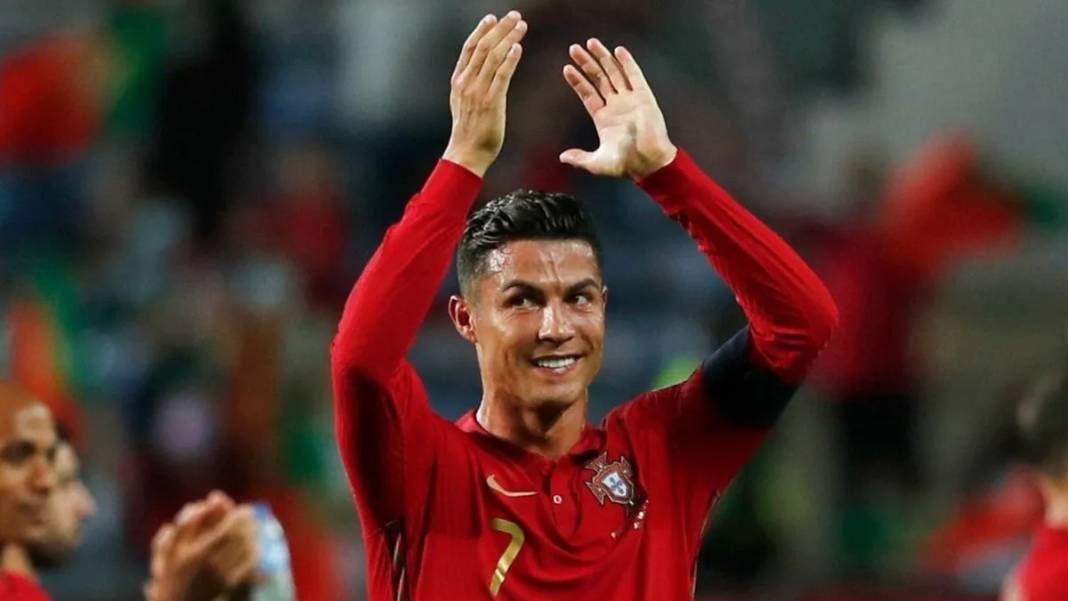 Forbes, dünyanın en çok para kazanan futbolcularını açıkladı 6