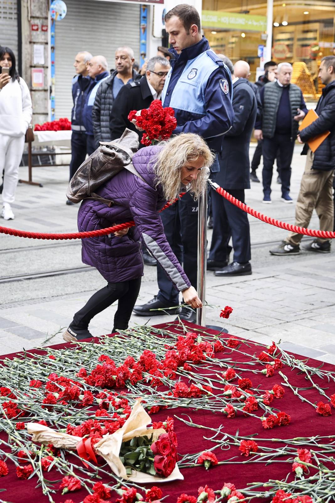 İstiklal Caddesi'ndeki terör saldırısında hayatını kaybedenler anılıyor 7