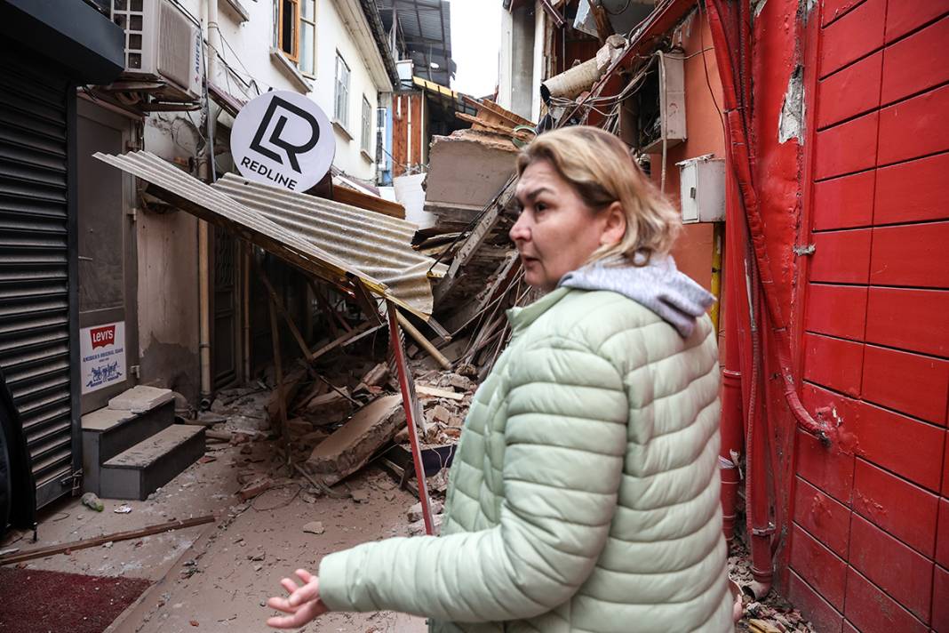 Düzce'deki depremin hasarı gün ağarınca ortaya çıktı 11