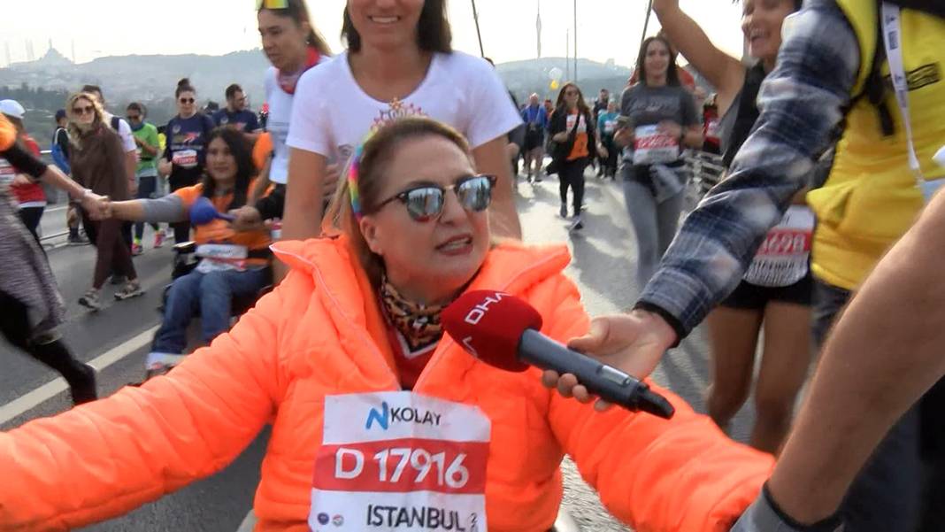 Kütükle gelen de vardı, prenses kostümüyle de... 44. İstanbul Maratonu'nda renkli görüntüler 5