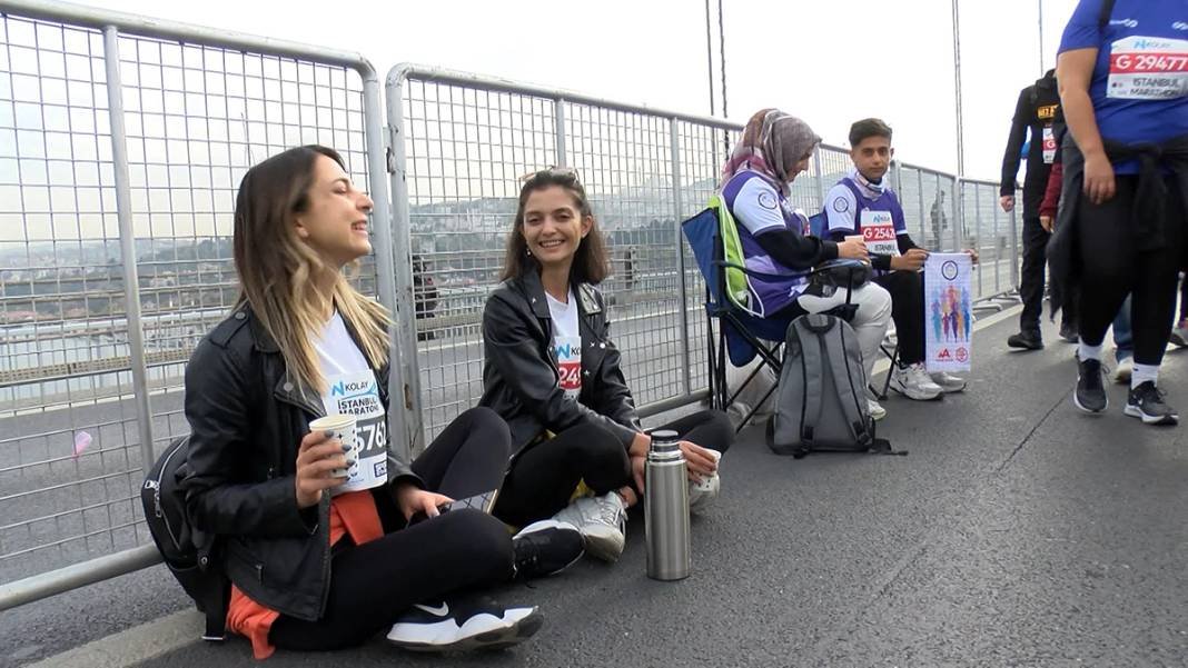 Kütükle gelen de vardı, prenses kostümüyle de... 44. İstanbul Maratonu'nda renkli görüntüler 7