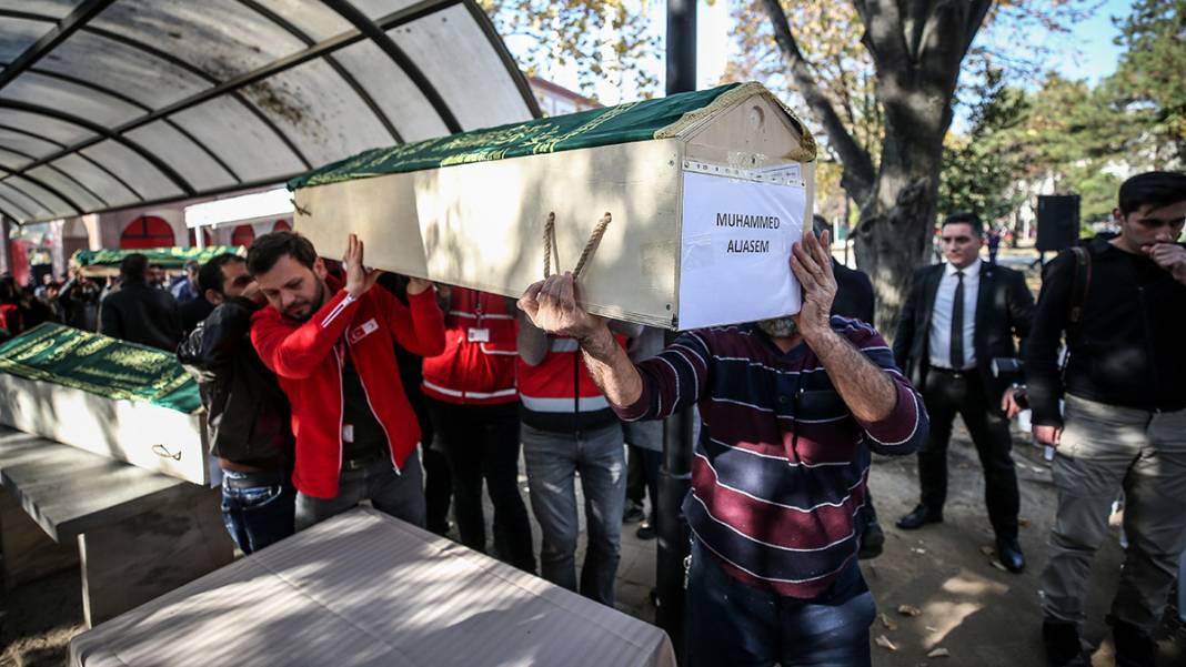 Yan yana 9 tabut: 'Sobayı kurduğum ilk gündü' 3