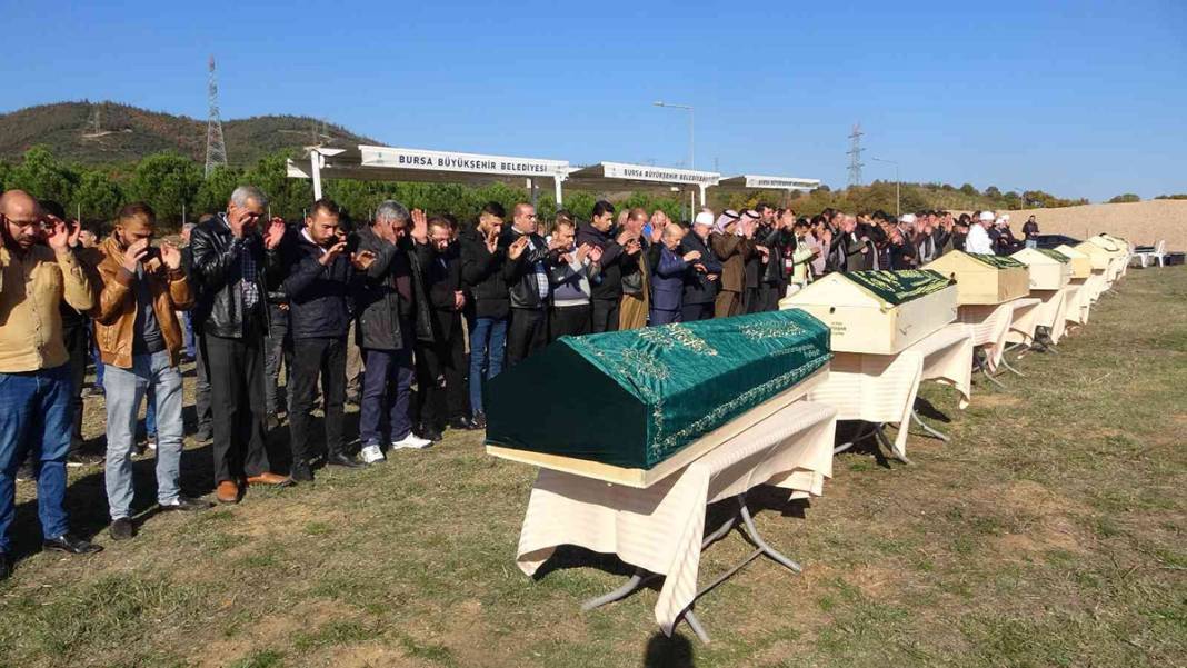 Yan yana 9 tabut: 'Sobayı kurduğum ilk gündü' 8