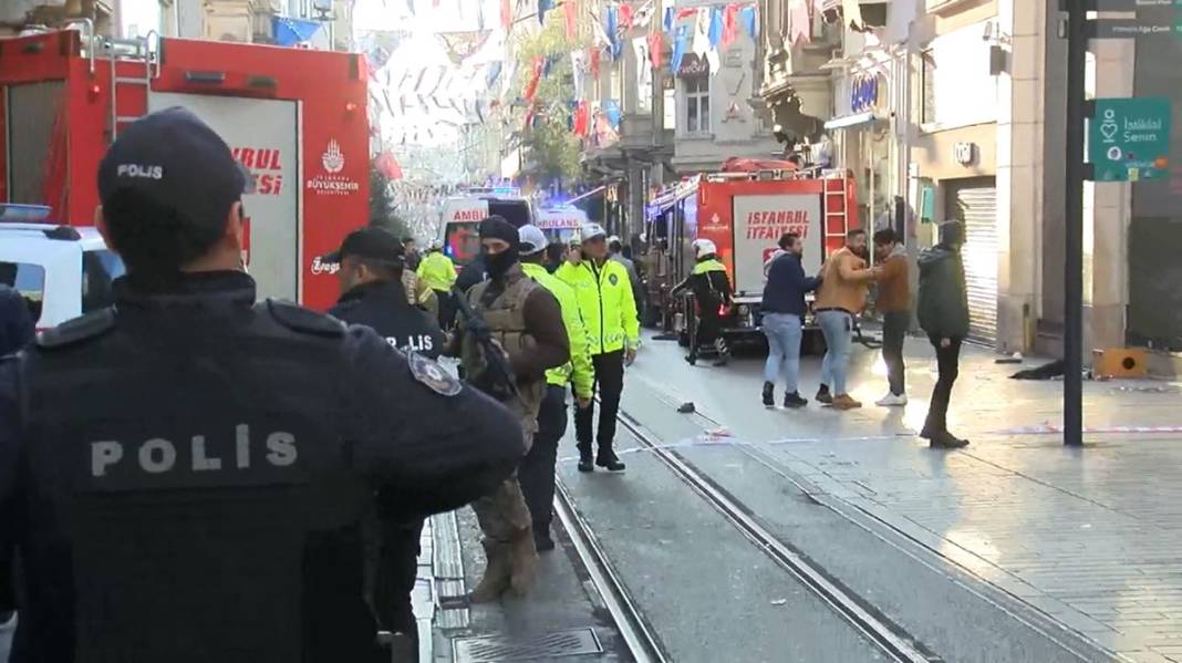 İstiklal Caddesi'ndeki patlamadan kahreden fotoğraf kareleri 23