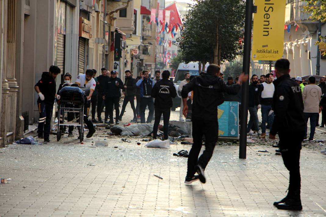 İstiklal Caddesi'ndeki patlamadan kahreden fotoğraf kareleri 43