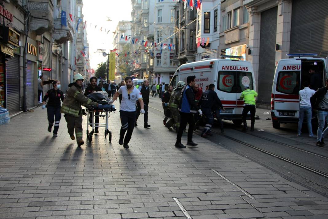 İstiklal Caddesi'ndeki patlamadan kahreden fotoğraf kareleri 35