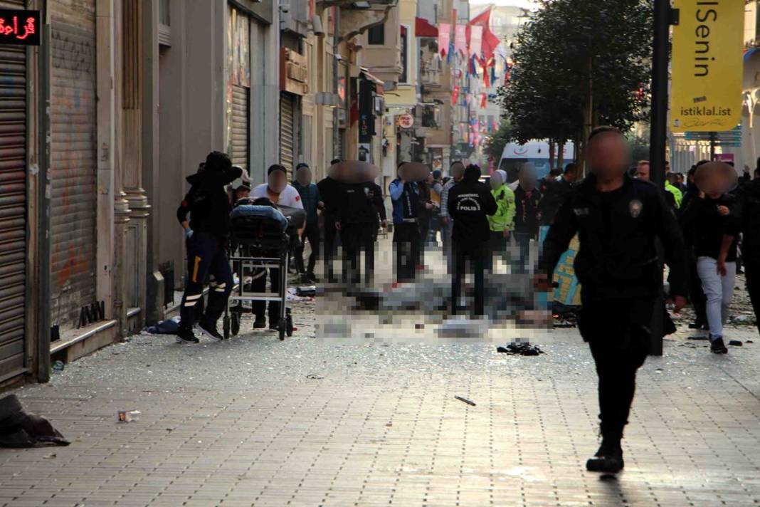 İstiklal Caddesi'ndeki patlamadan kahreden fotoğraf kareleri 33
